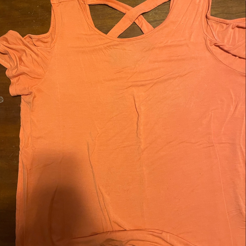 Women’s cut out tee with cross back
